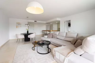 Middle Floor Apartment in Nueva Andalucía