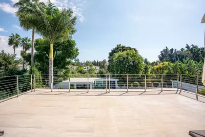 Detached Villa in Nueva Andalucía