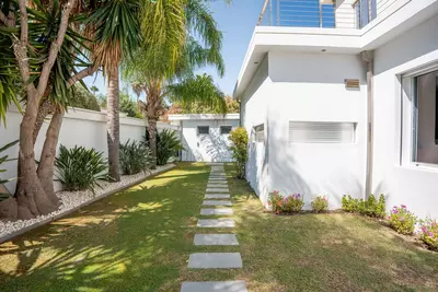 Detached Villa in Nueva Andalucía
