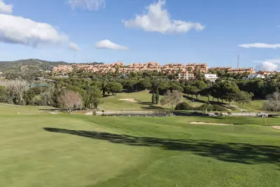 Middle Floor Apartment in Elviria