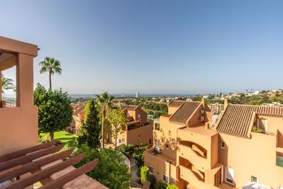 Middle Floor Apartment in Elviria