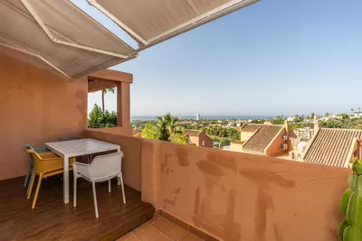 Middle Floor Apartment in Elviria