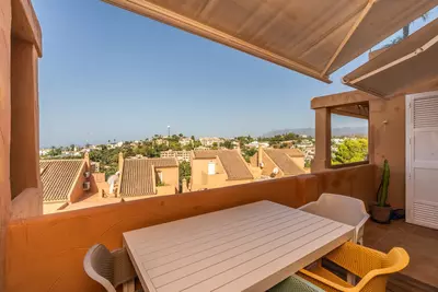 Middle Floor Apartment in Elviria