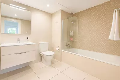 Middle Floor Apartment in Nueva Andalucía