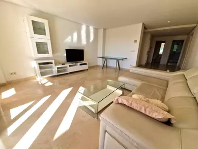 Middle Floor Apartment in Marbella