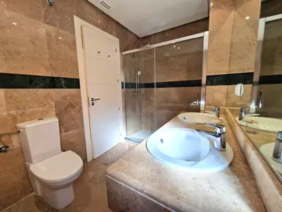 Middle Floor Apartment in Marbella