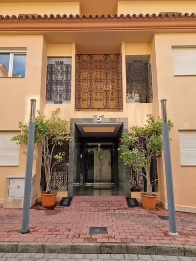 Middle Floor Apartment in Marbella