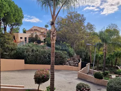 Middle Floor Apartment in Marbella