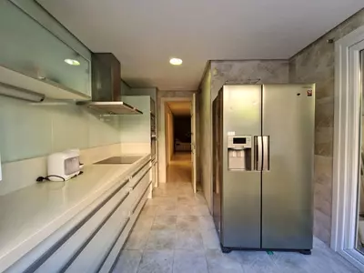 Middle Floor Apartment in Marbella