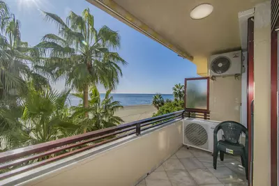 Middle Floor Apartment in Estepona