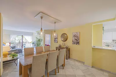 Middle Floor Apartment in Estepona
