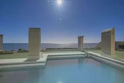 Middle Floor Apartment in Estepona