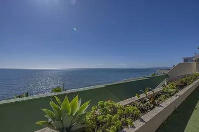 Middle Floor Apartment in Estepona