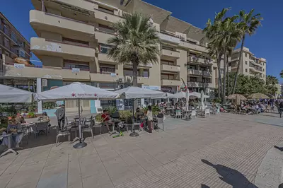 Middle Floor Apartment in Estepona