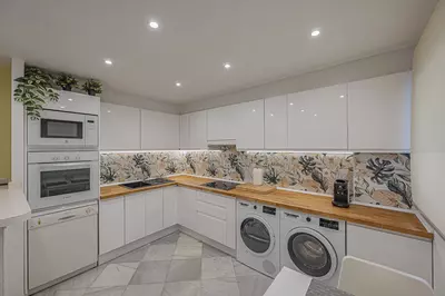 Middle Floor Apartment in Estepona