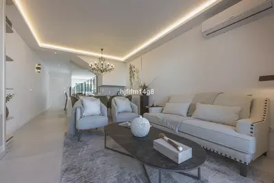 Townhouse in Nueva Andalucía