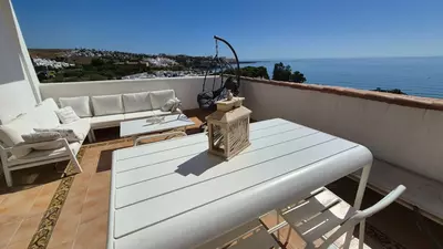 Middle Floor Apartment in Estepona