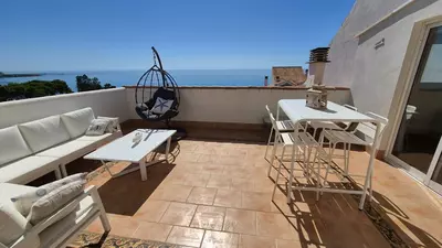 Middle Floor Apartment in Estepona