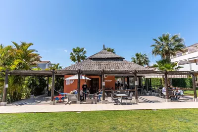 Middle Floor Apartment in Estepona