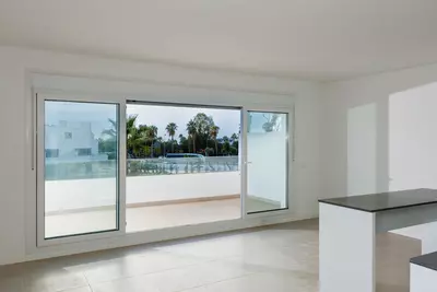 Middle Floor Apartment in Cancelada