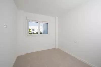Middle Floor Apartment in Cancelada