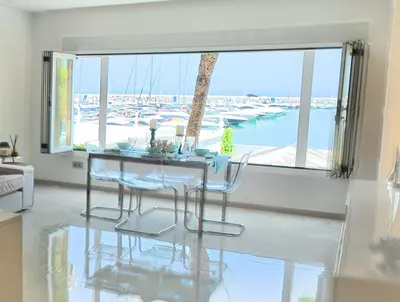 Middle Floor Apartment in Puerto Banús