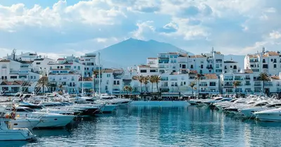 Middle Floor Apartment in Puerto Banús