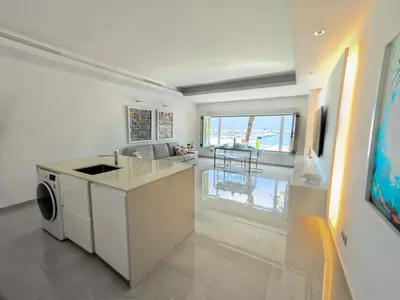 Middle Floor Apartment in Puerto Banús