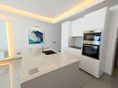 Middle Floor Apartment in Puerto Banús