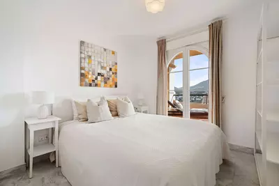 Middle Floor Apartment in Nueva Andalucía