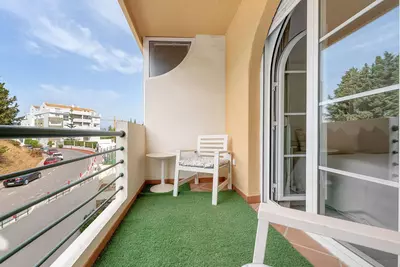 Middle Floor Apartment in Nueva Andalucía