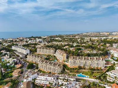 Middle Floor Apartment in Nueva Andalucía