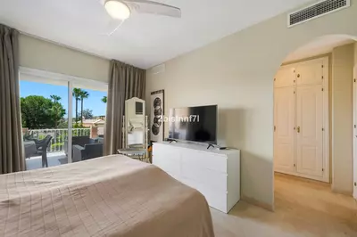 Middle Floor Apartment in Nueva Andalucía
