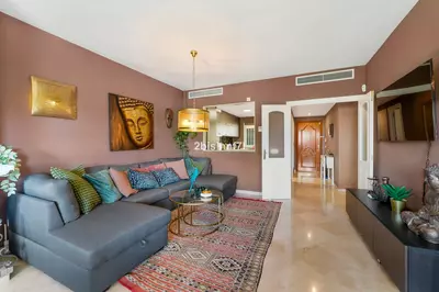 Middle Floor Apartment in Nueva Andalucía
