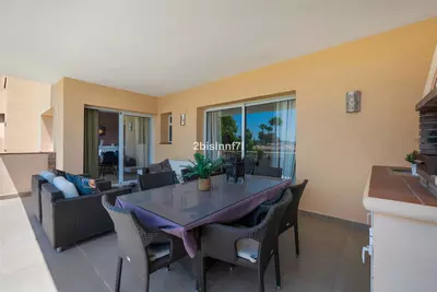 Middle Floor Apartment in Nueva Andalucía