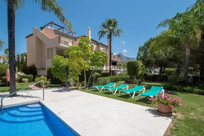 Middle Floor Apartment in Nueva Andalucía