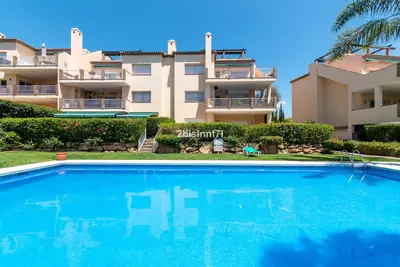 Middle Floor Apartment in Nueva Andalucía