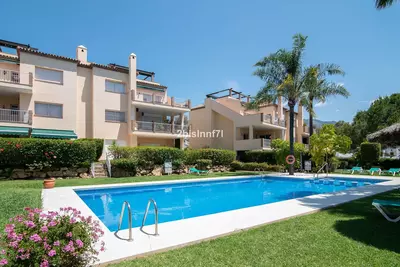 Middle Floor Apartment in Nueva Andalucía