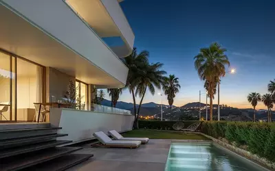 Top Floor Apartment in Estepona