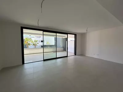 Middle Floor Apartment in Selwo