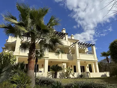 Middle Floor Apartment in Casares