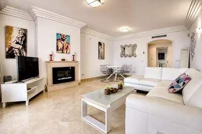 Middle Floor Apartment in Casares