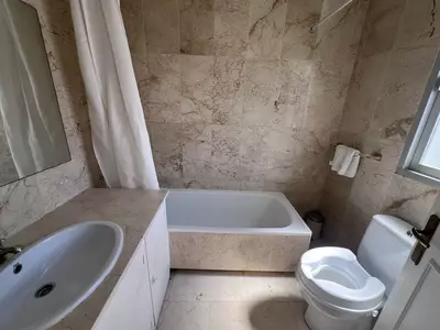 Townhouse in El Paraiso