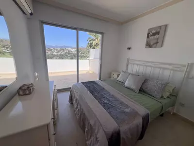 Townhouse in El Paraiso