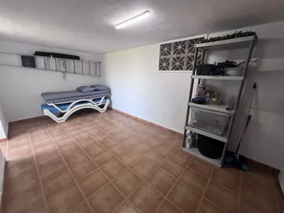 Townhouse in El Paraiso