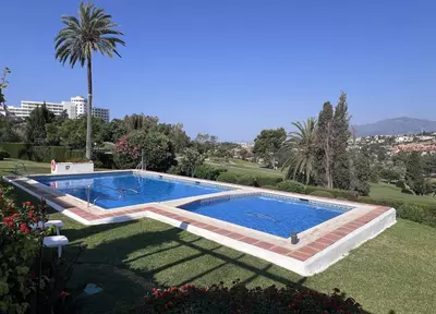 Townhouse in El Paraiso