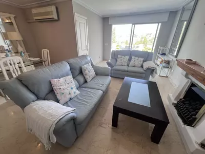 Townhouse in El Paraiso