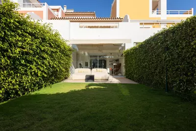 Ground Floor Apartment in El Paraiso
