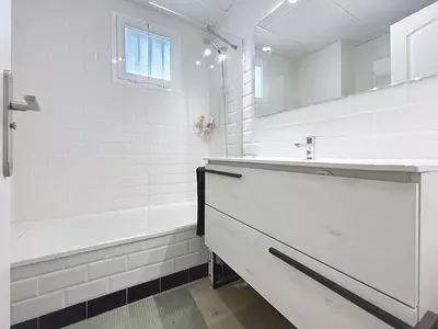 Middle Floor Apartment in Manilva