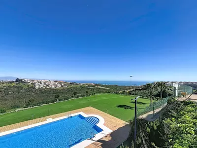 Middle Floor Apartment in Manilva